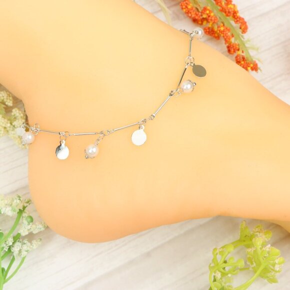 "Handmade Anklet – Elegant & Delicate Jewelry for Women | UNVRC1109 - Picture 3 of 10